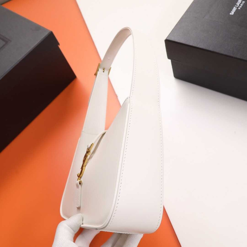 Saint Laurent Le5 À 7 Mini Dumpling Bag White