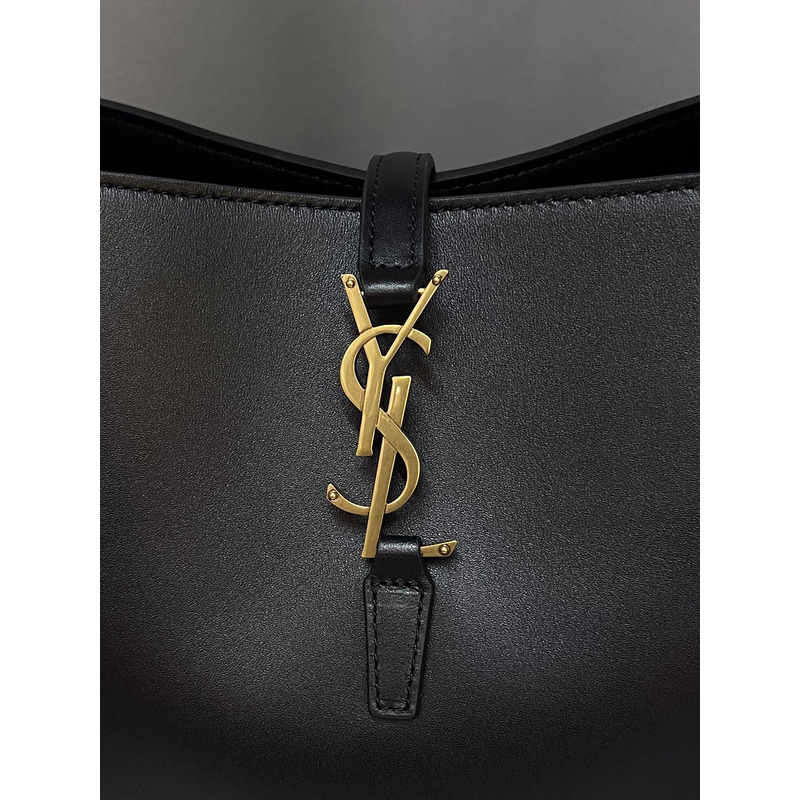 Saint Laurent Le 37 Leather Bucket Bag Black