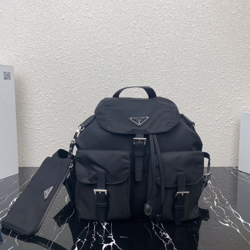 Pra*a re-nylon backpack medium black