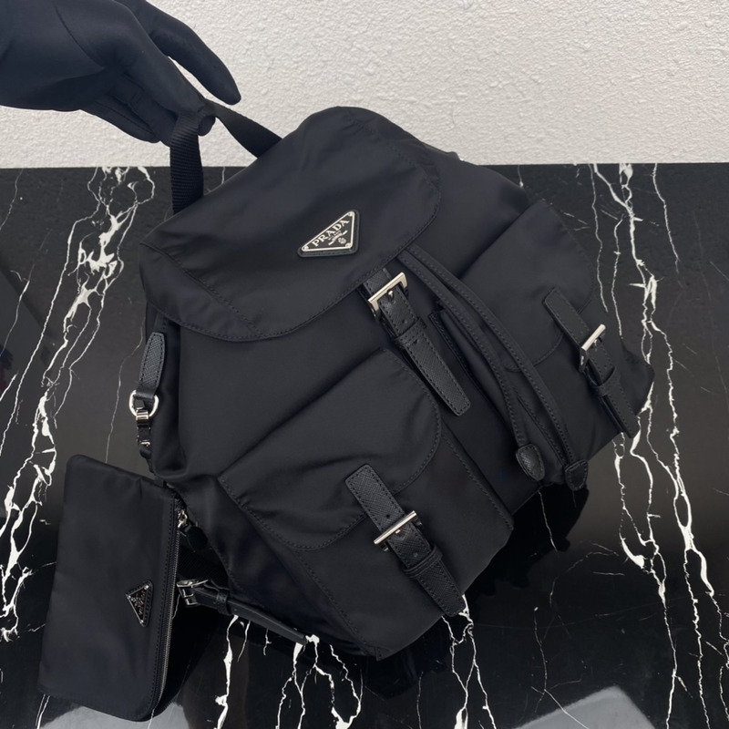 Pra*a re-nylon backpack medium black