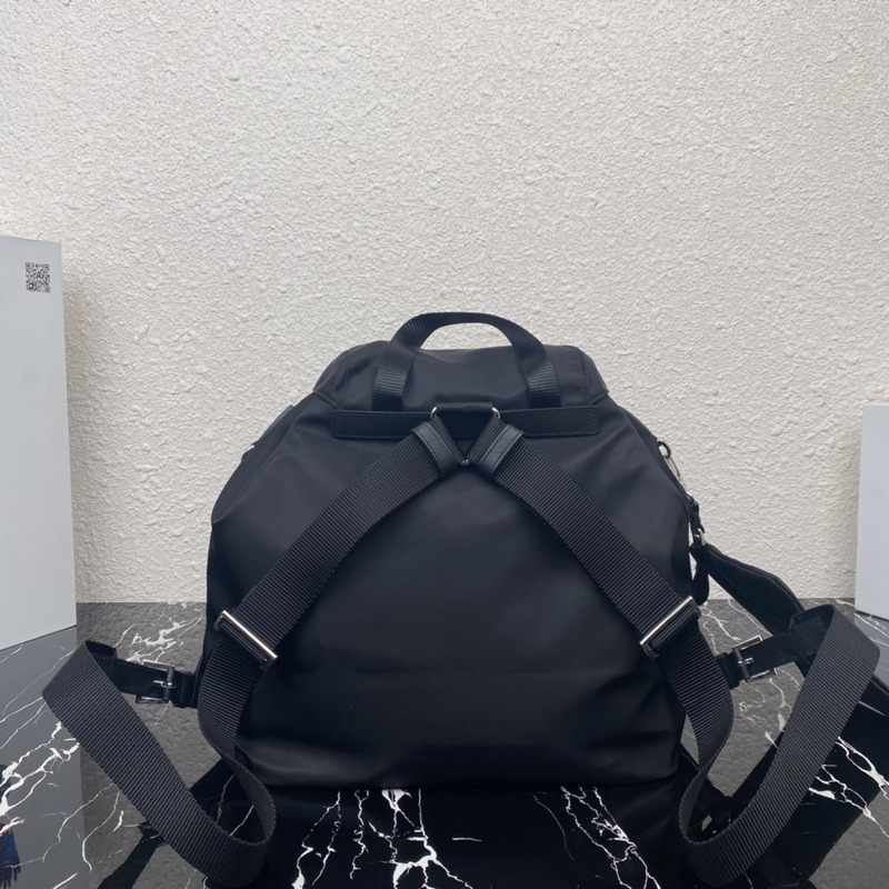 Pra*a re-nylon backpack medium black