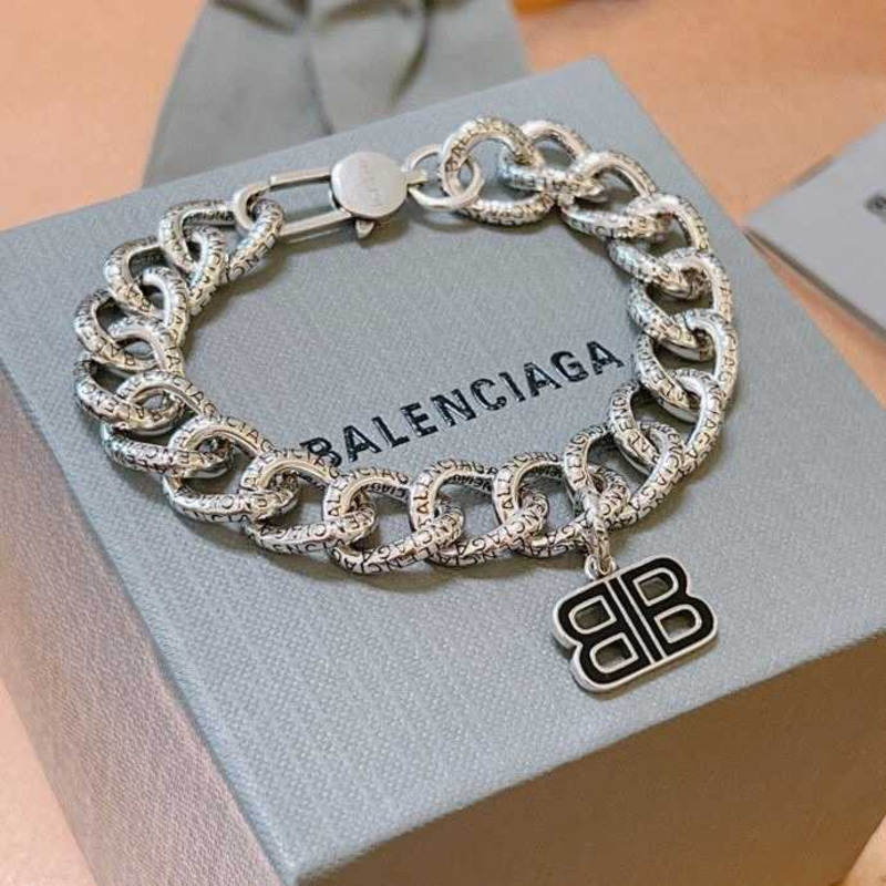 Ba*len*cia*ga logo chain bracelet silver