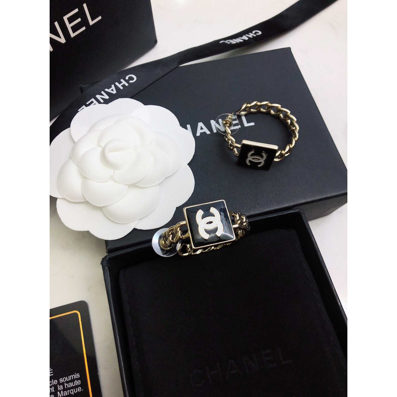 Ch*el mental cc earrings black