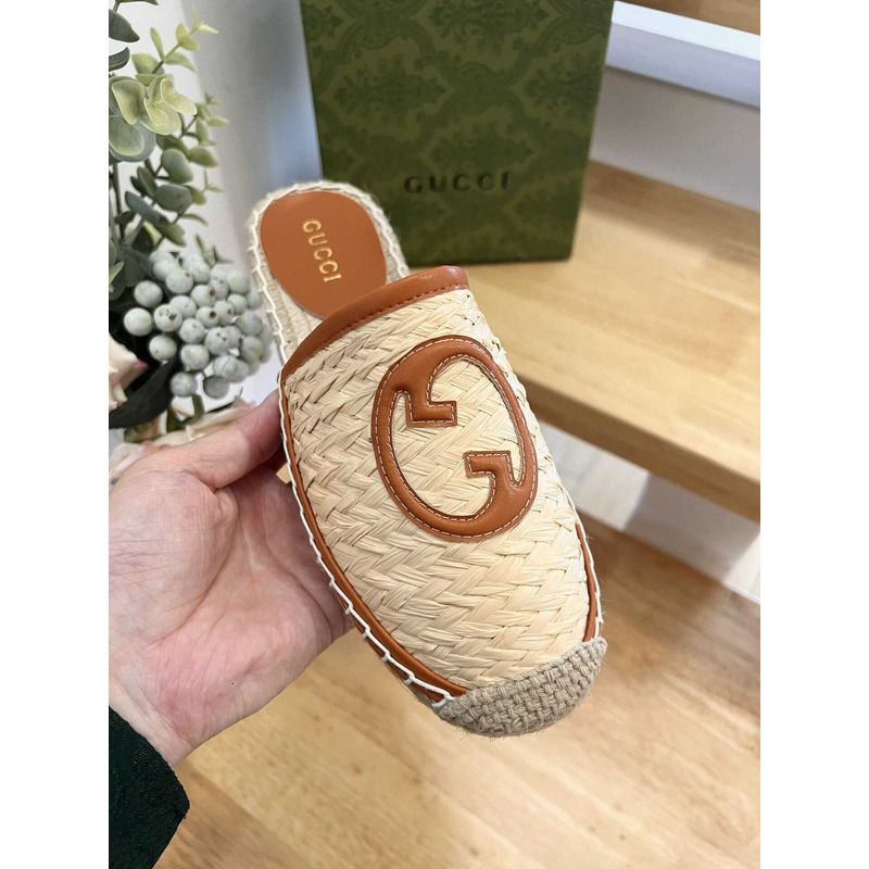 G*u*i interlocking g espadrilles beige