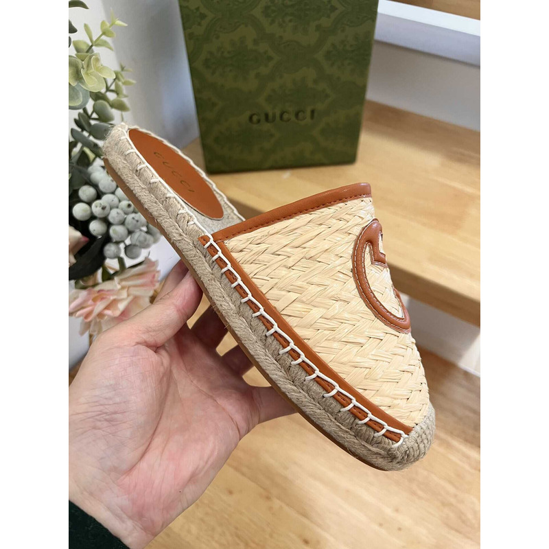 G*u*i interlocking g espadrilles beige