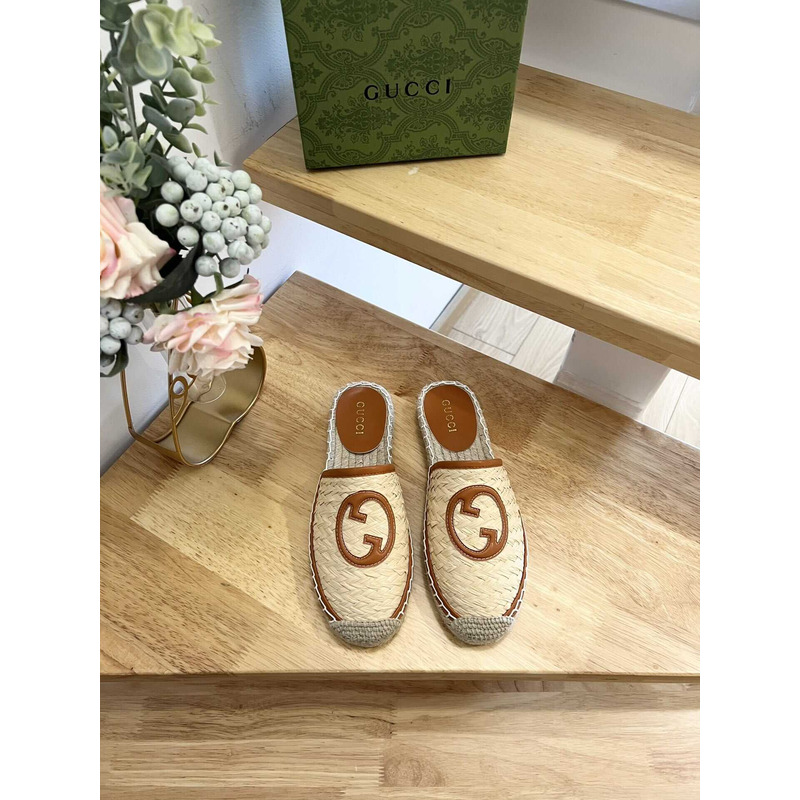 G*u*i interlocking g espadrilles beige