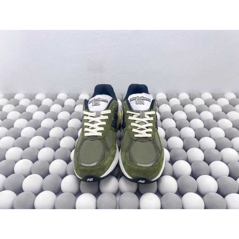 New Balance x JJJJound 990v3 Olive