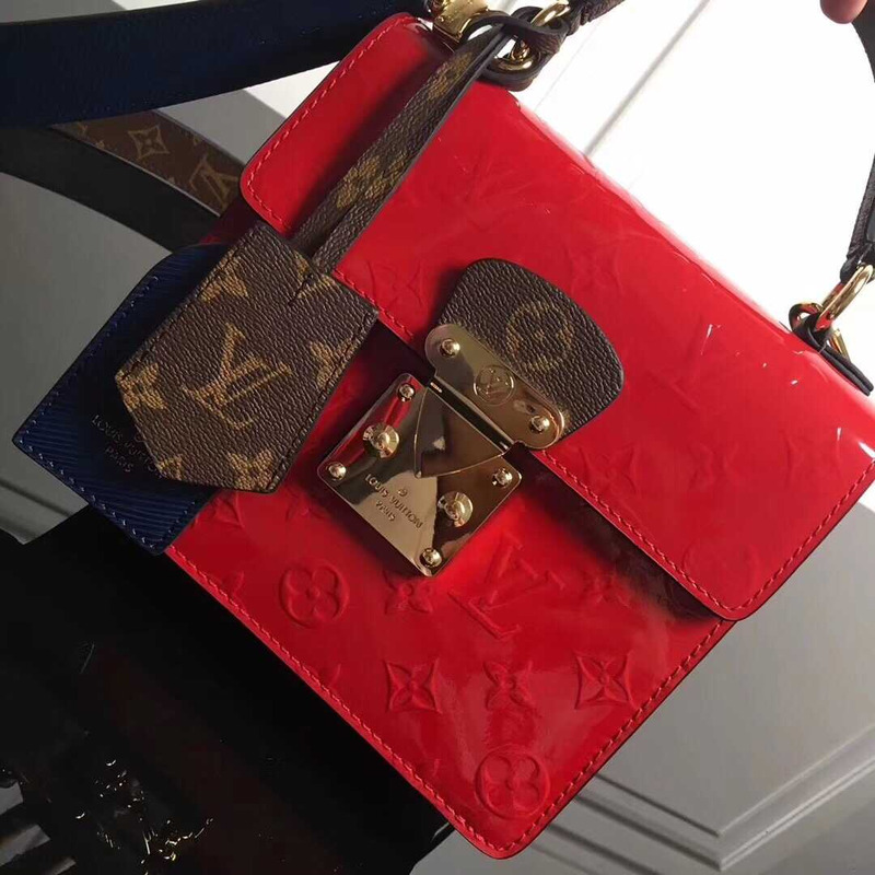 l**is V*t*n spring street bag patent leather red