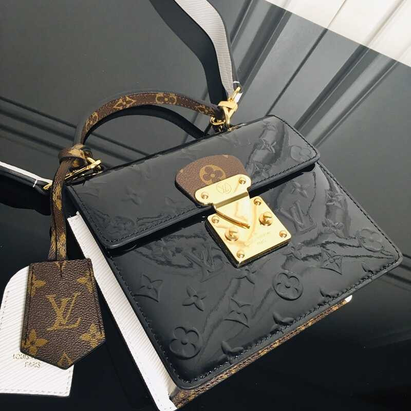 l**is V*t*n spring street bag patent leather black