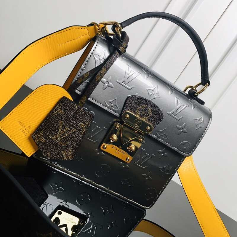 l**is V*t*n spring street bag black