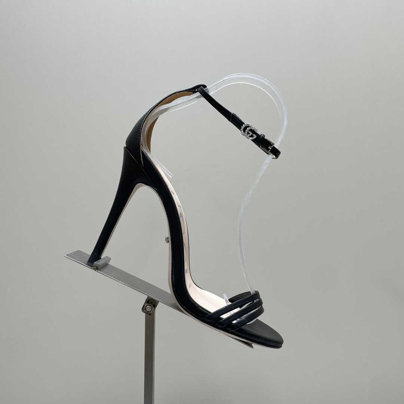 G*u*i stiletto heels black