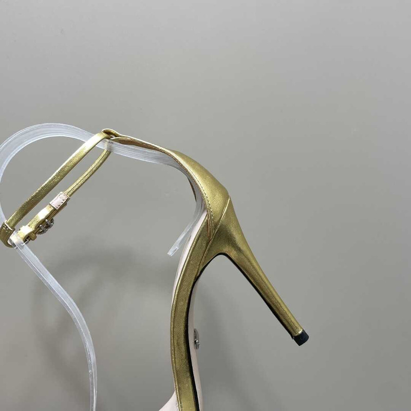 G*u*i stiletto heels  gold