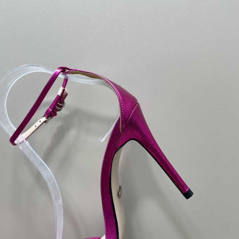 G*u*i stiletto heels purple