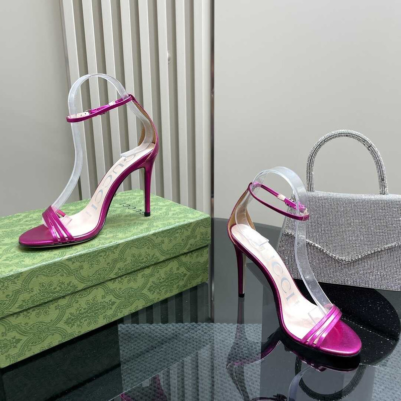 G*u*i stiletto heels purple