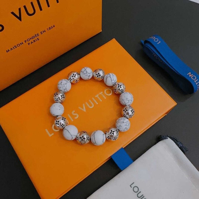 l**is V*t*n beads bracelet white/silver