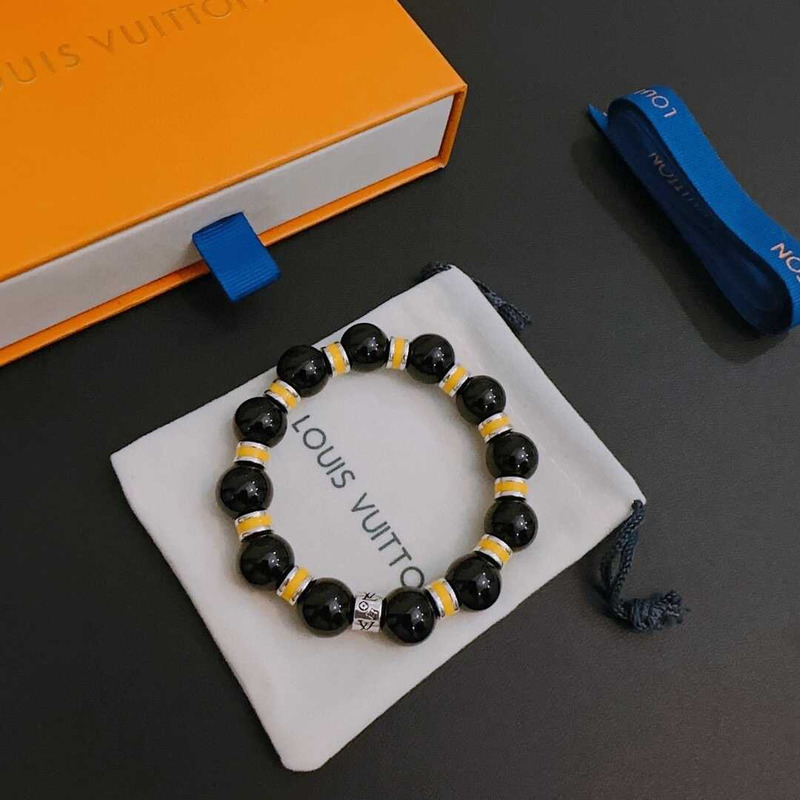 l**is V*t*n beads bracelet black