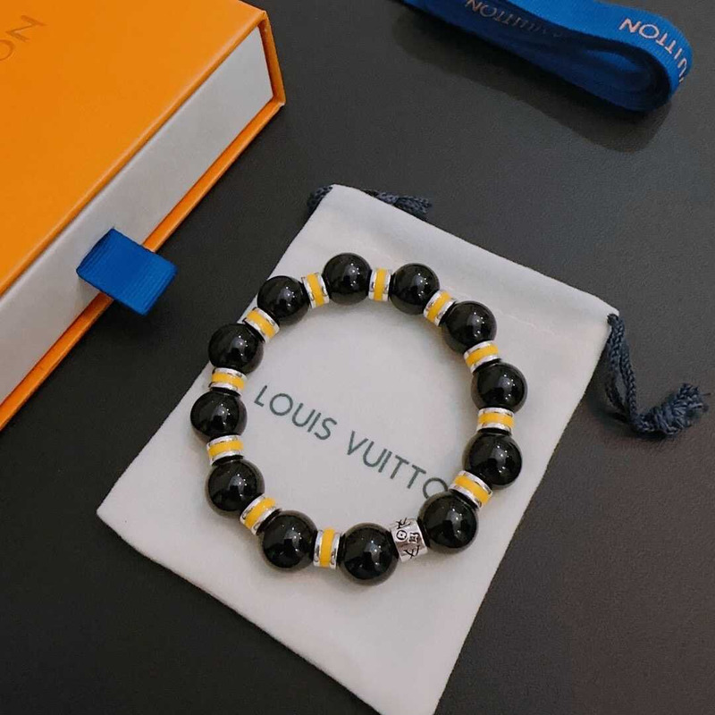 l**is V*t*n beads bracelet black