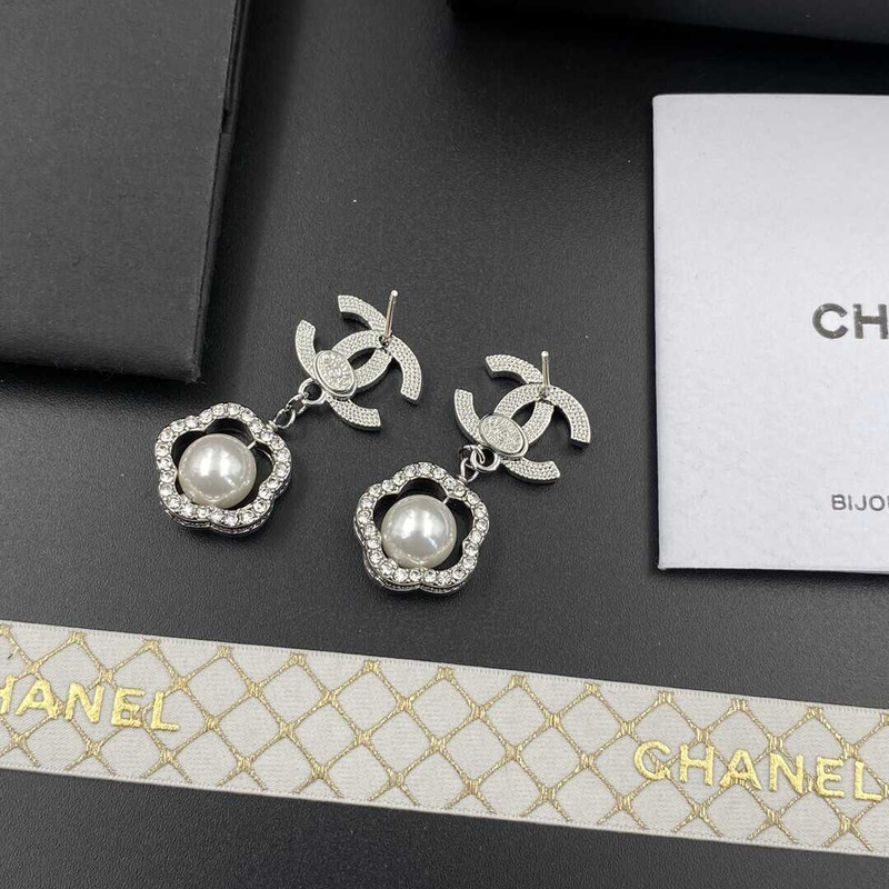 Ch*el pearl cc earrings silver