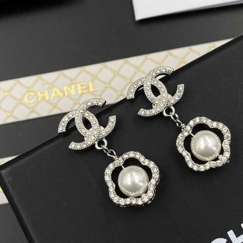 Ch*el pearl cc earrings silver