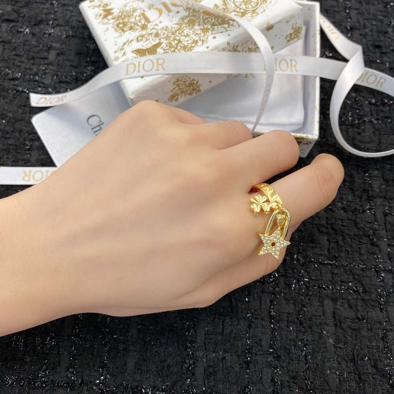 D*or crystal star ring gold