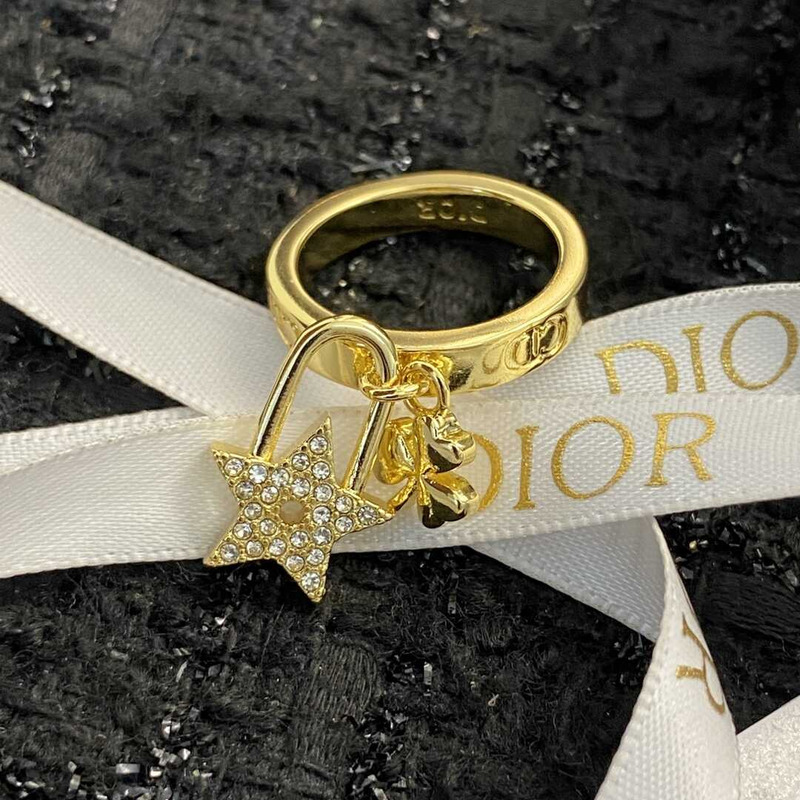 D*or crystal star ring gold