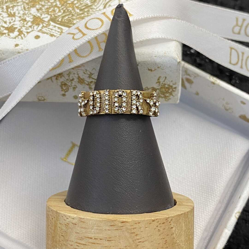 D*or logo crystal star ring gold