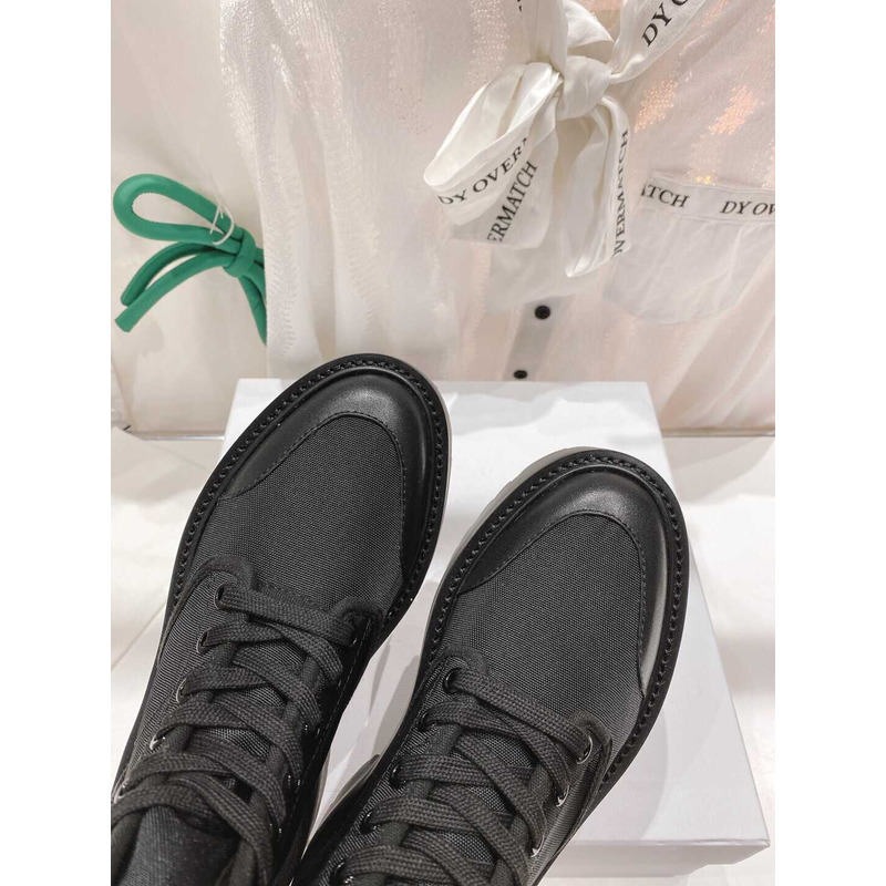 Ce**e  platform plain toe round toe rubber sole lace-up canvas  black