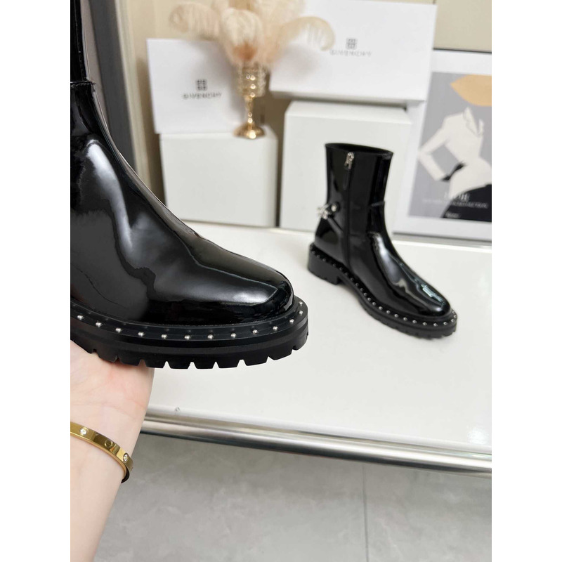 Givenchy Chain Boots Patent Leater Black