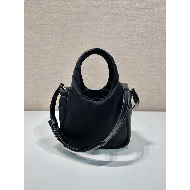 Pra*a soft medium tote nappa leather black