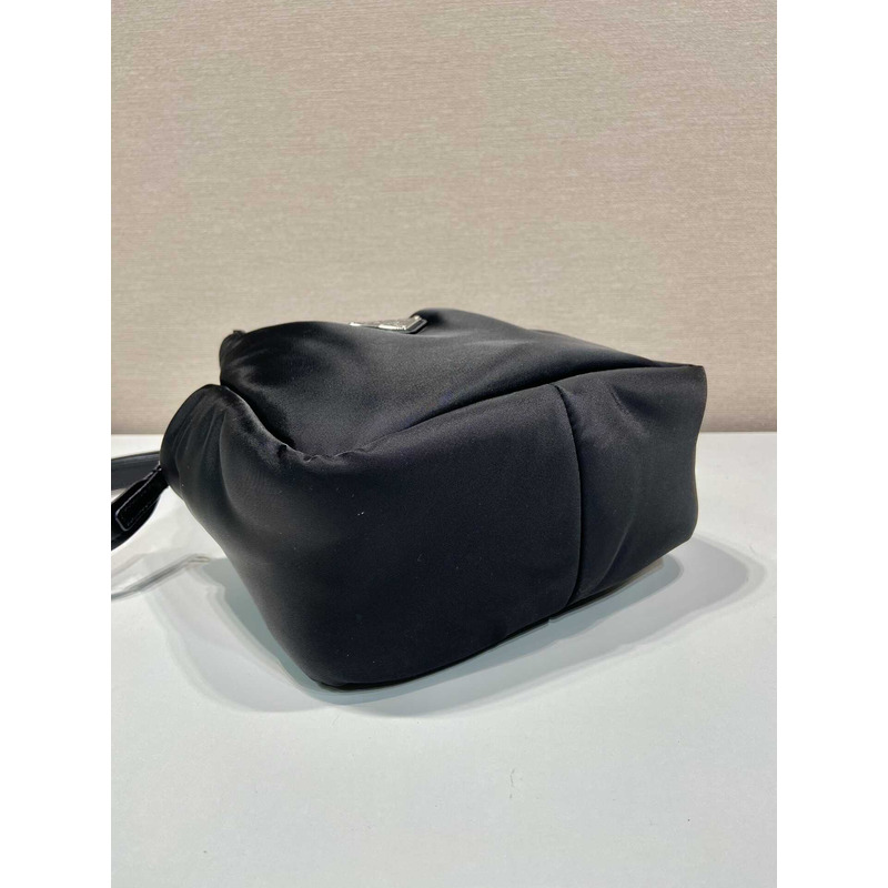 Pra*a soft medium tote nappa leather black