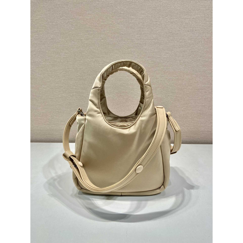 Pra*a soft medium tote nappa leather beige