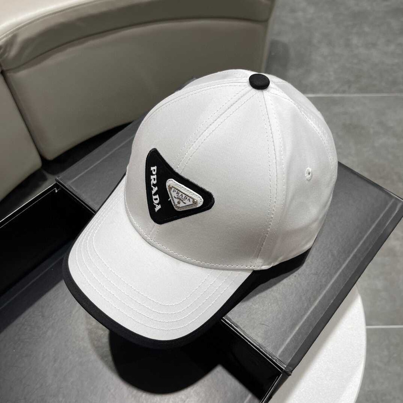 Pra*a  baseball cap with logo white