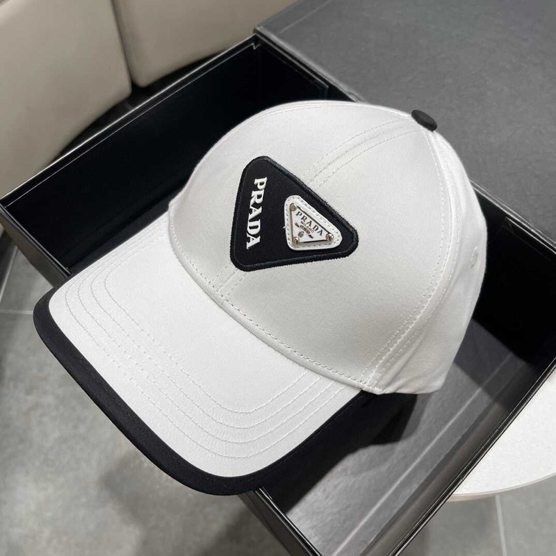 Pra*a  baseball cap with logo white