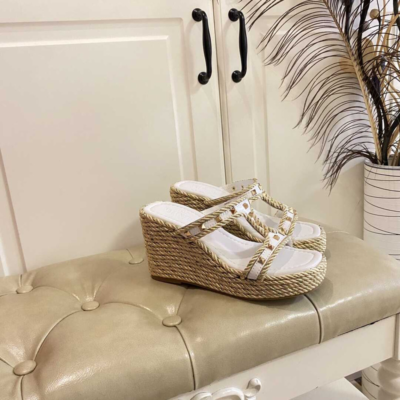 Valentino Garavani Rockstud Torchon 90mm Wedge Sandals White