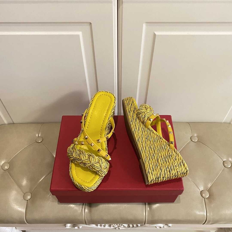 Valentino Garavani Rockstud Wedge Sandals Yellow