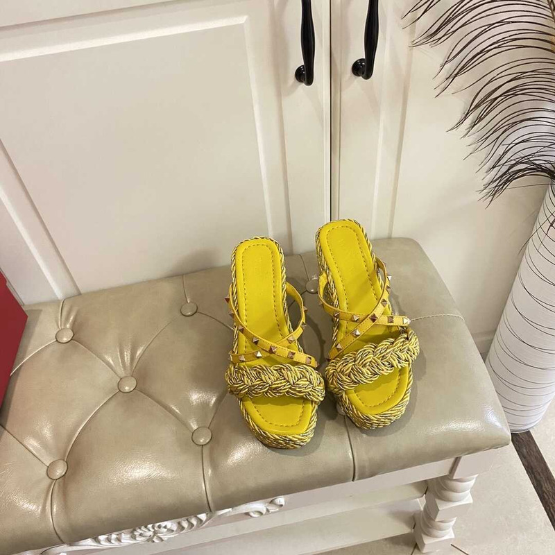 Valentino Garavani Rockstud Wedge Sandals Yellow