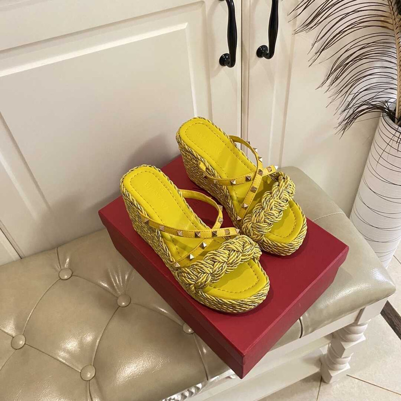 Valentino Garavani Rockstud Wedge Sandals Yellow