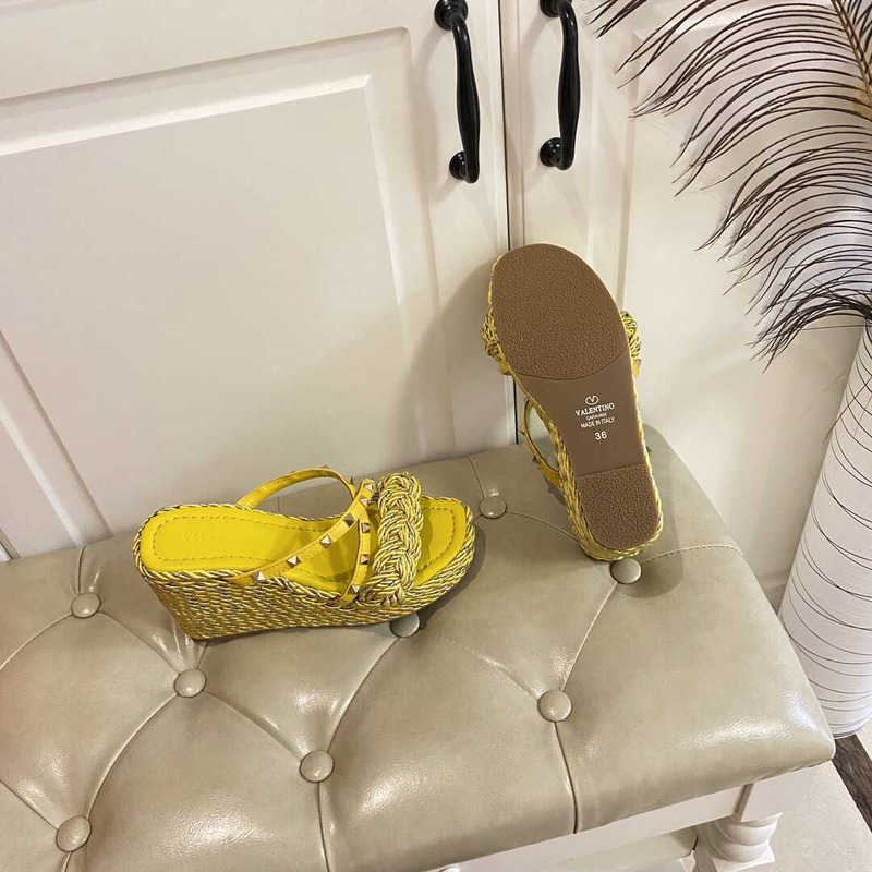 Valentino Garavani Rockstud Wedge Sandals Yellow