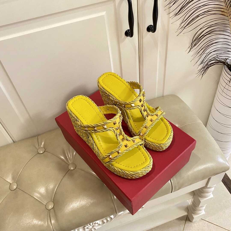 Valentino Garavani Rockstud Wedge Sandals Yellow