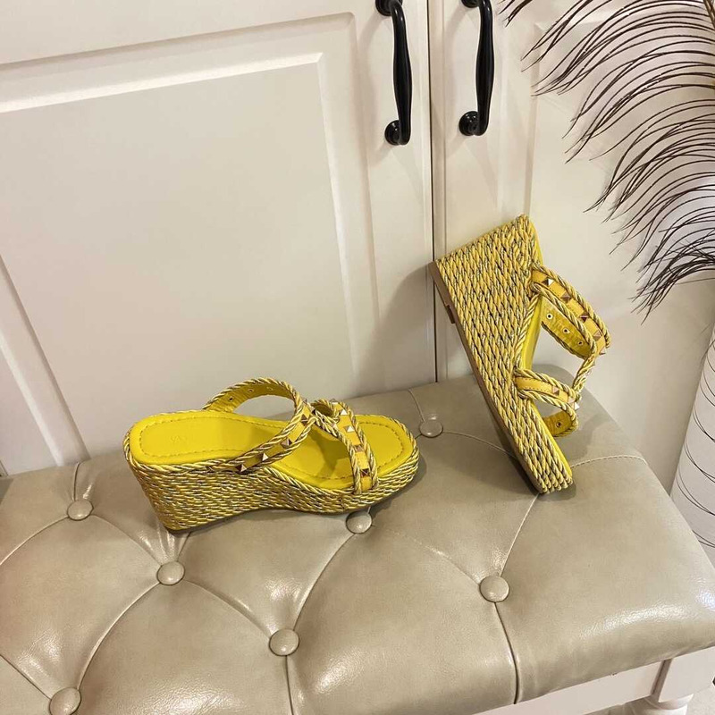 Valentino Garavani Rockstud Wedge Sandals Yellow