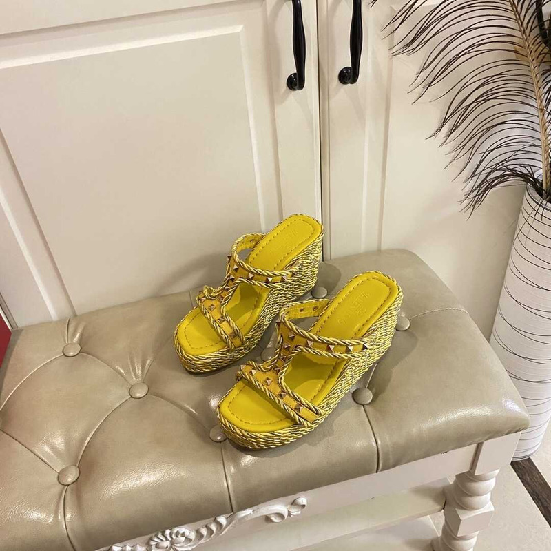 Valentino Garavani Rockstud Wedge Sandals Yellow