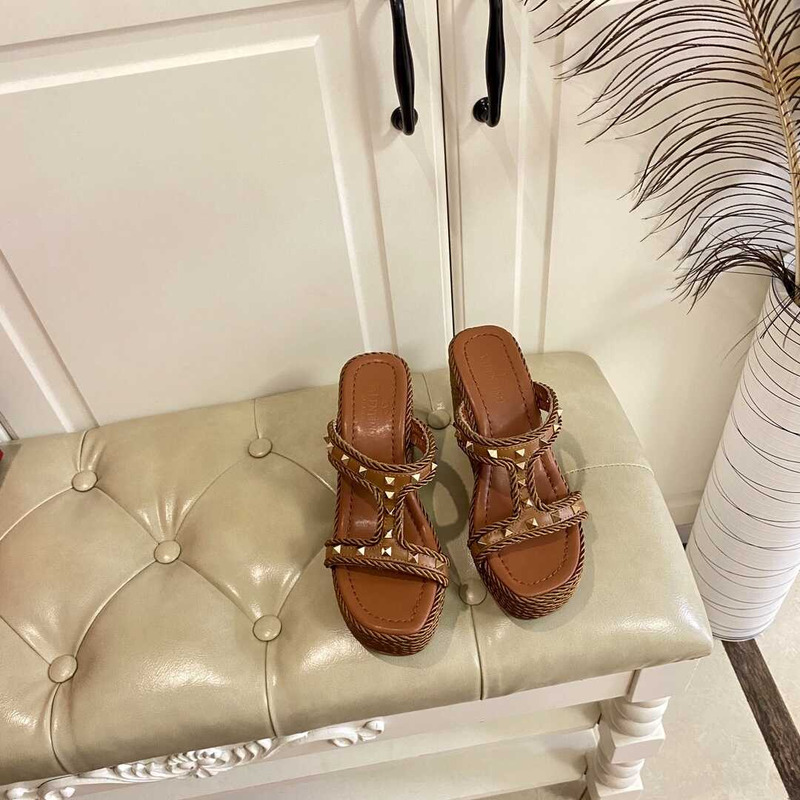 Valentino Garavani Rockstud Wedge Sandals Caramel