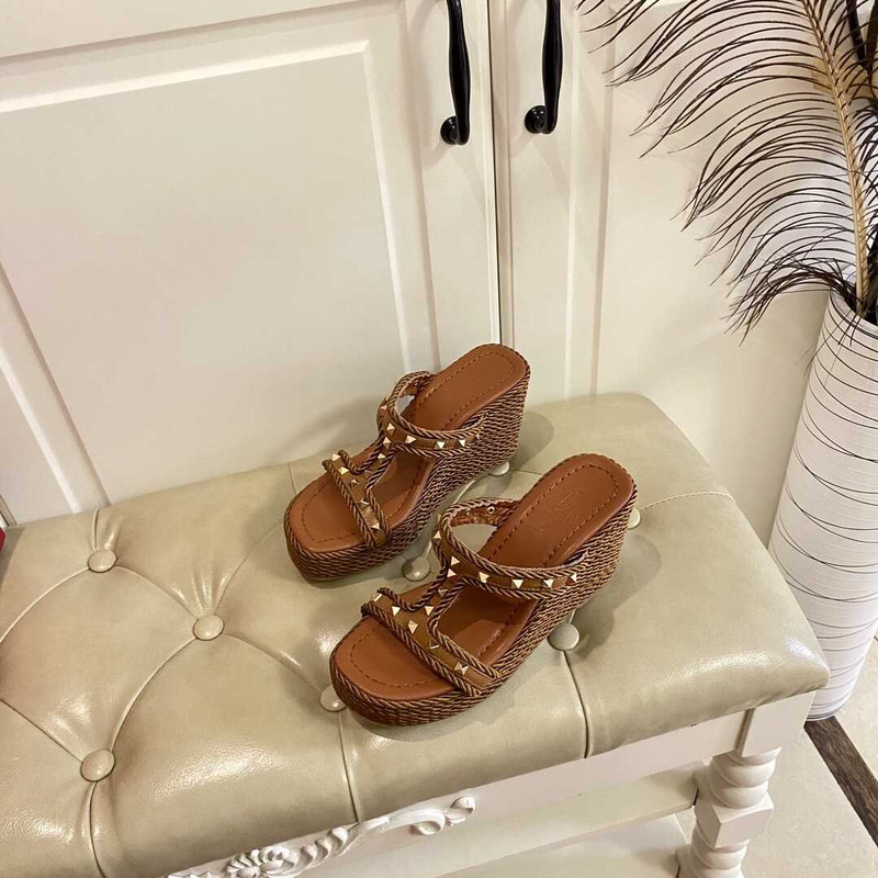 Valentino Garavani Rockstud Wedge Sandals Caramel