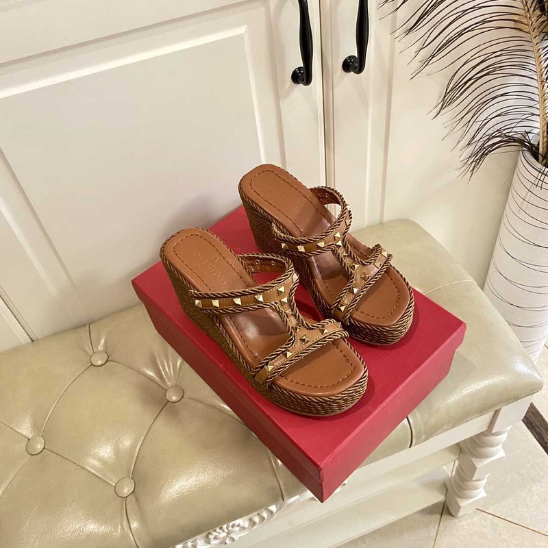 Valentino Garavani Rockstud Wedge Sandals Caramel