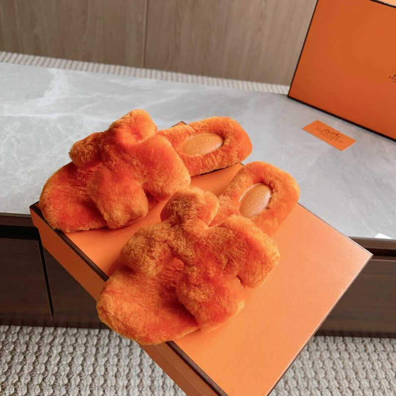 H**mes classic h faux fur slippers orange