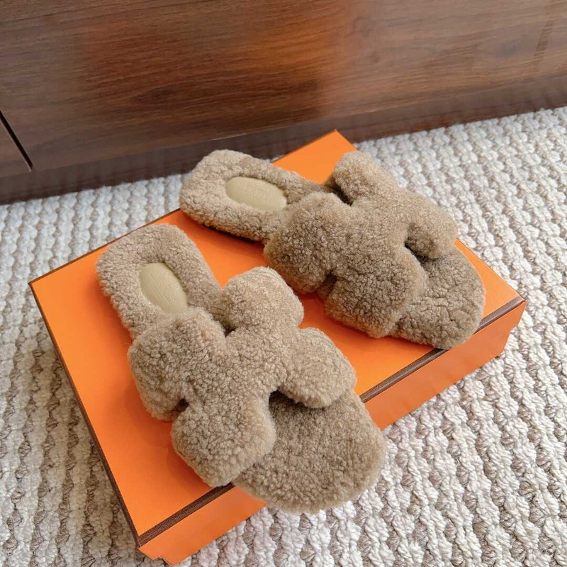 H**mes classic h faux fur slippers coffee