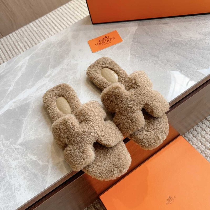 H**mes classic h faux fur slippers coffee