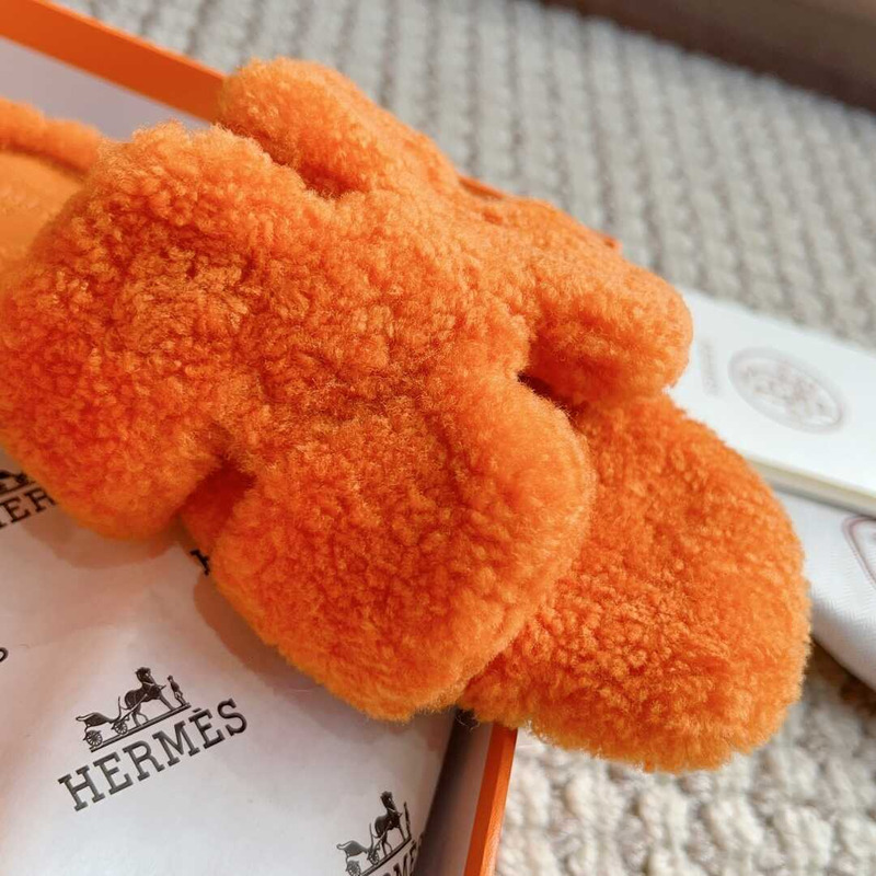 H**mes classic h faux fur slippers orange