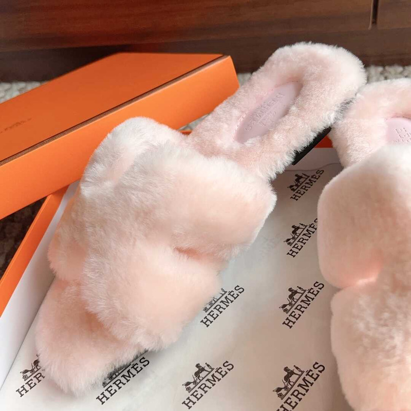 H**mes classic h word faux fur slippers light pink