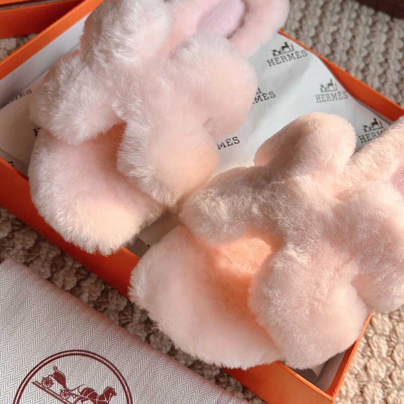 H**mes classic h word faux fur slippers light pink